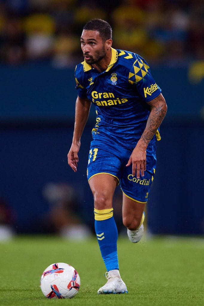 FCB World tweet media