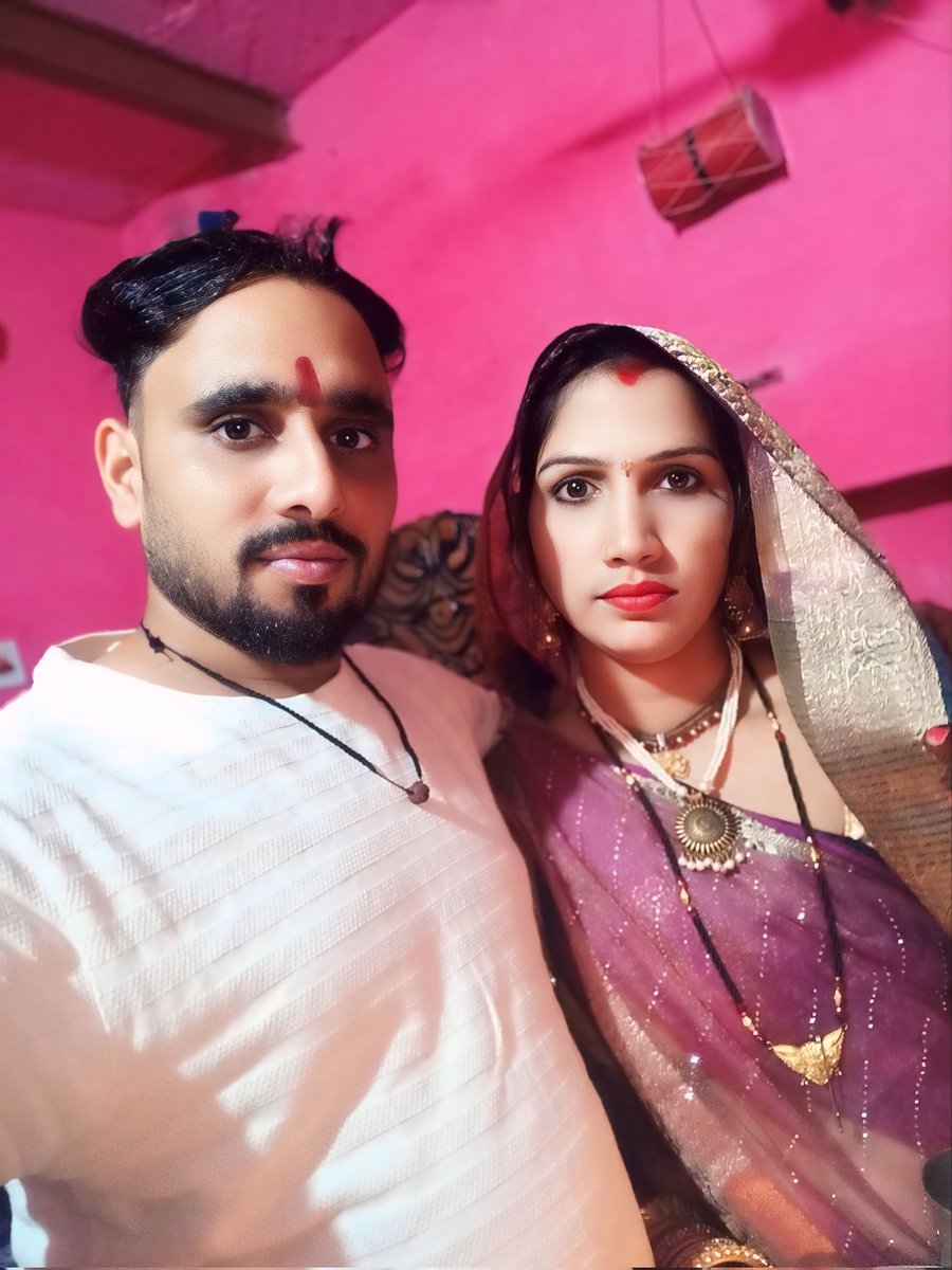 mr_Dharmrajput's tweet photo. * जगदंबा जहँ अवतरी सो पुरु बरनि कि जाइ।
रिद्धि सिद्धि संपत्ति सुख नित नूतन अधिकाइ॥
#wifeandhusband #wife #Lovestory #ramseeta #merrige #hindutvawadi_देवाभाऊ #hindumerrige https://t.co/mCKWqRGc28