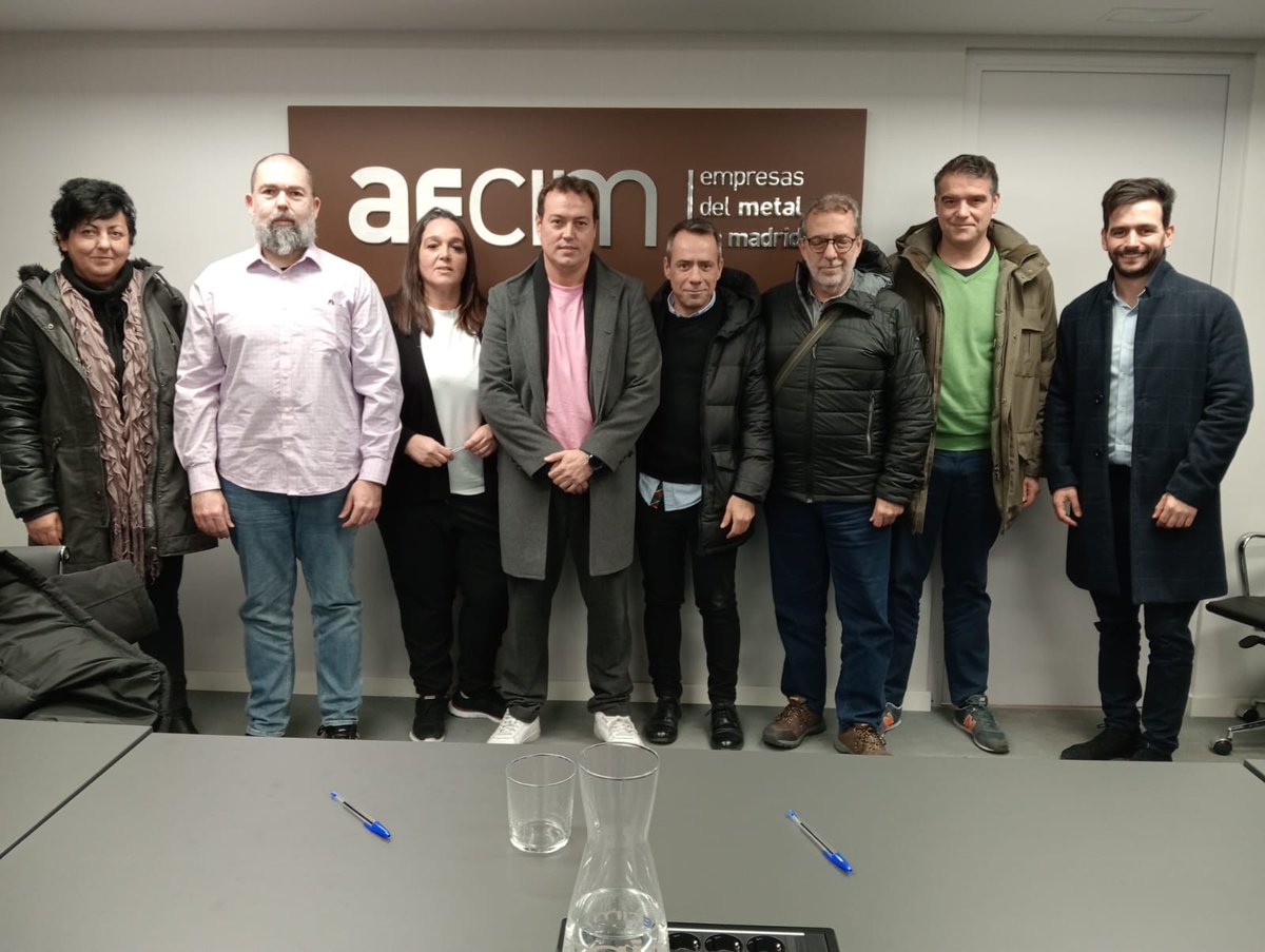 🔴 En el día de hoy hemos firmado el Convenio Colectivo de la Industria, Servicios e Instalaciones del Metal en Madrid

📰 Amplia la información en nuestra WEB: industriamadrid.ccoo.es/noticia:712282…

<a href="/Industria_CCOO/">CCOO de Industria #PactoIndustriaYA</a> 
<a href="/CCOOMadrid/">CCOO de Madrid</a>