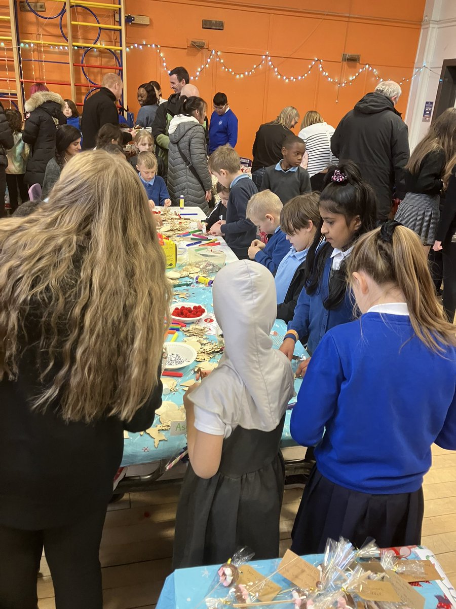 Hillington Primary Parent Council tweet media