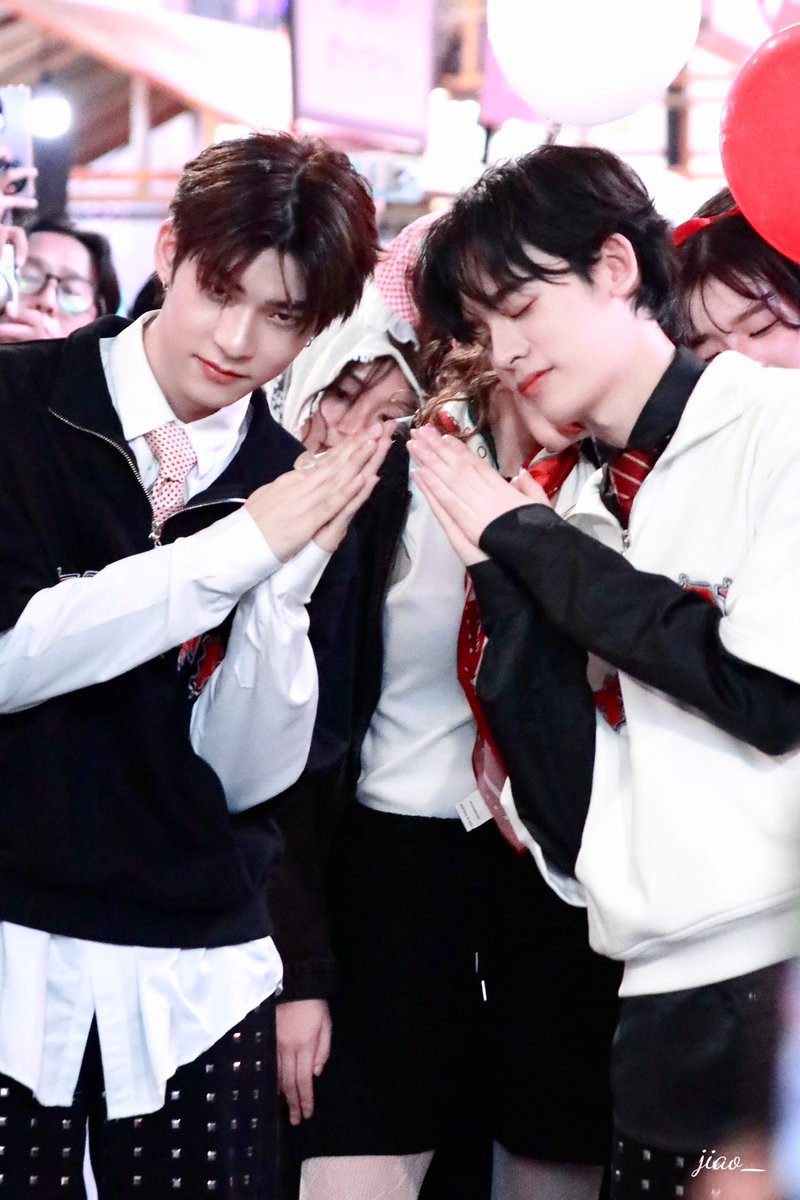 Jiaoss_ tweet media