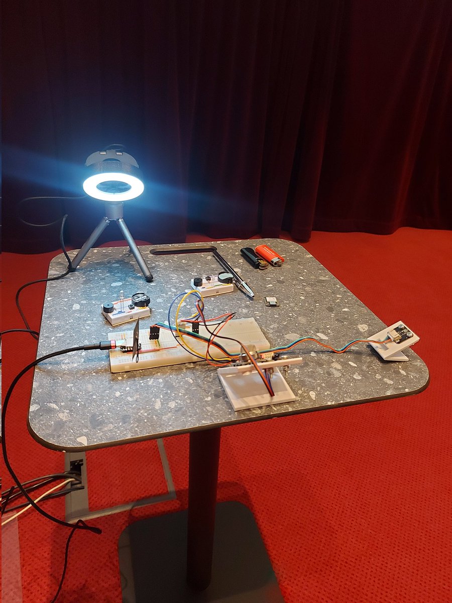 Fancy geeky things going on at <a href="/cityjsconf/">CityJS Conferences</a> 

Kudos to <a href="/vorillaz/">vorillaz</a> for the talk really interesting and inspiring!

#cityjs #athens
