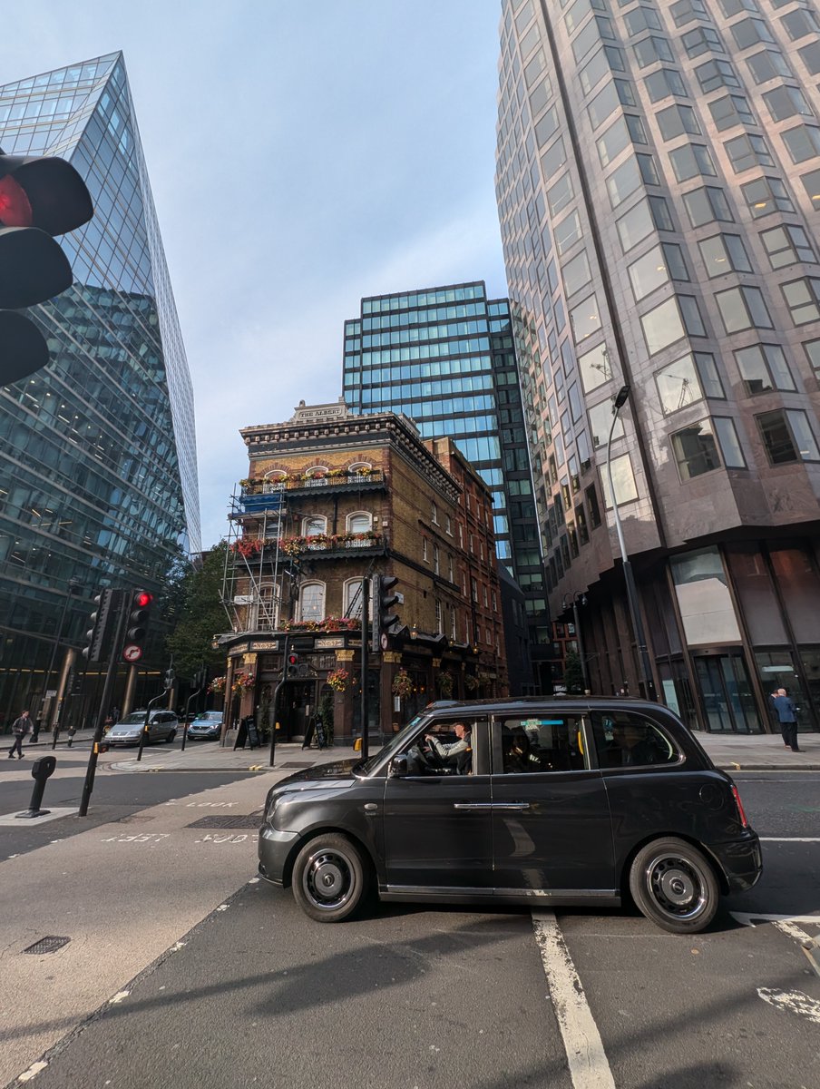 Londonist tweet media