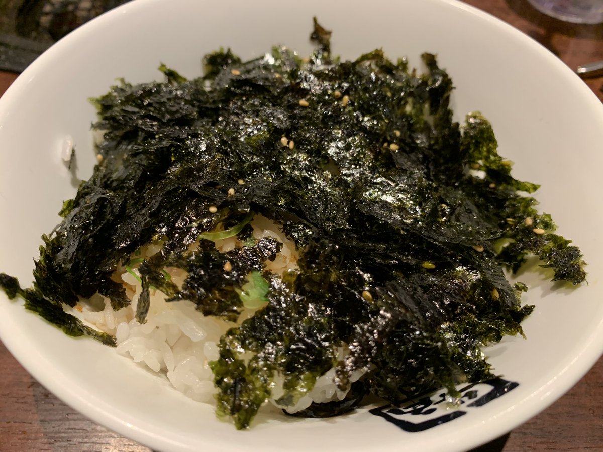 家族3人で久しぶりの牛角
カルビ専用ごはんがめっちゃ(o ꒪Д꒪)ｩﾏｽｷﾞﾙ
タン塩も美味いだが(*´～｀*)