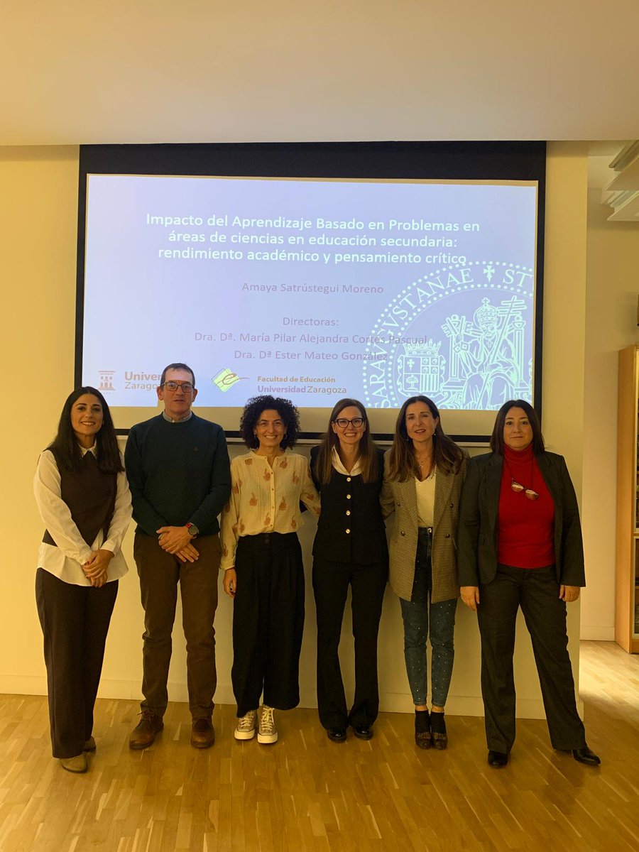 Nueva doctora en Educación dentro del área de Didáctica de las Ciencias Experimentales. Enhorabuena a Amaya Satrústegui y a sus directoras, Ester Mateo y Alejandra Cortés. #beagleleras