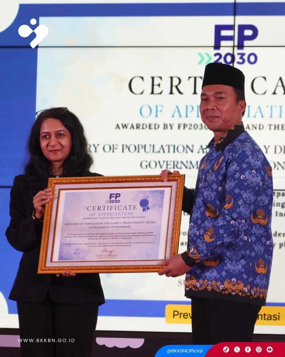 Kemendukbangga/BKKBN menerima penghargaan tersebut atas prestasi Indonesia mencapai persentase KB Pasca Persalinan (KBPP) tertinggi se-Asia Pasifik. #indonesiaemas #presiden #kemendukbangga #bkkbn #wihaji
