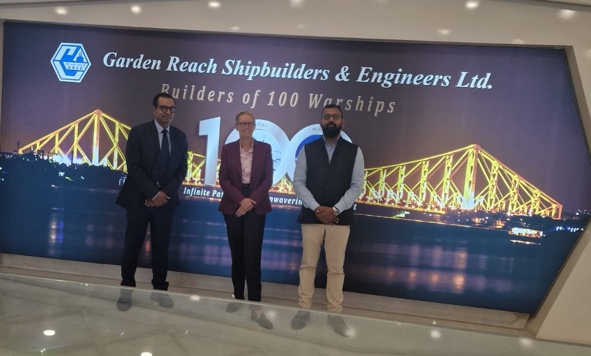 navalgroup_IN's tweet image. Naval Group's EVP had the pleasure of meeting the @CMDGRSE and visiting their state-of-the-art @OfficialGRSE shipyard.
The meeting explored opportunities for collaboration and partnership, including exports to mutually friendly countries and integration of futuristic ship…