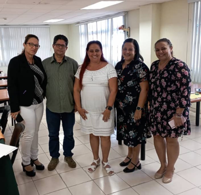 Nuestro reconocimiento a los profesionales del sistema <a href="/MINCOMCuba/">Ministerio de Comunicaciones Cuba</a> y del <a href="/SNTCIE_Cuba/">SNTCIE</a> que organizaron la Jornada y el Taller Nacional de Seguridad y Salud del Trabajo en nuestro sector. Sigan poniendo #TransformaciónDigital e #Innovación para la salud de nuestros trabajadores.