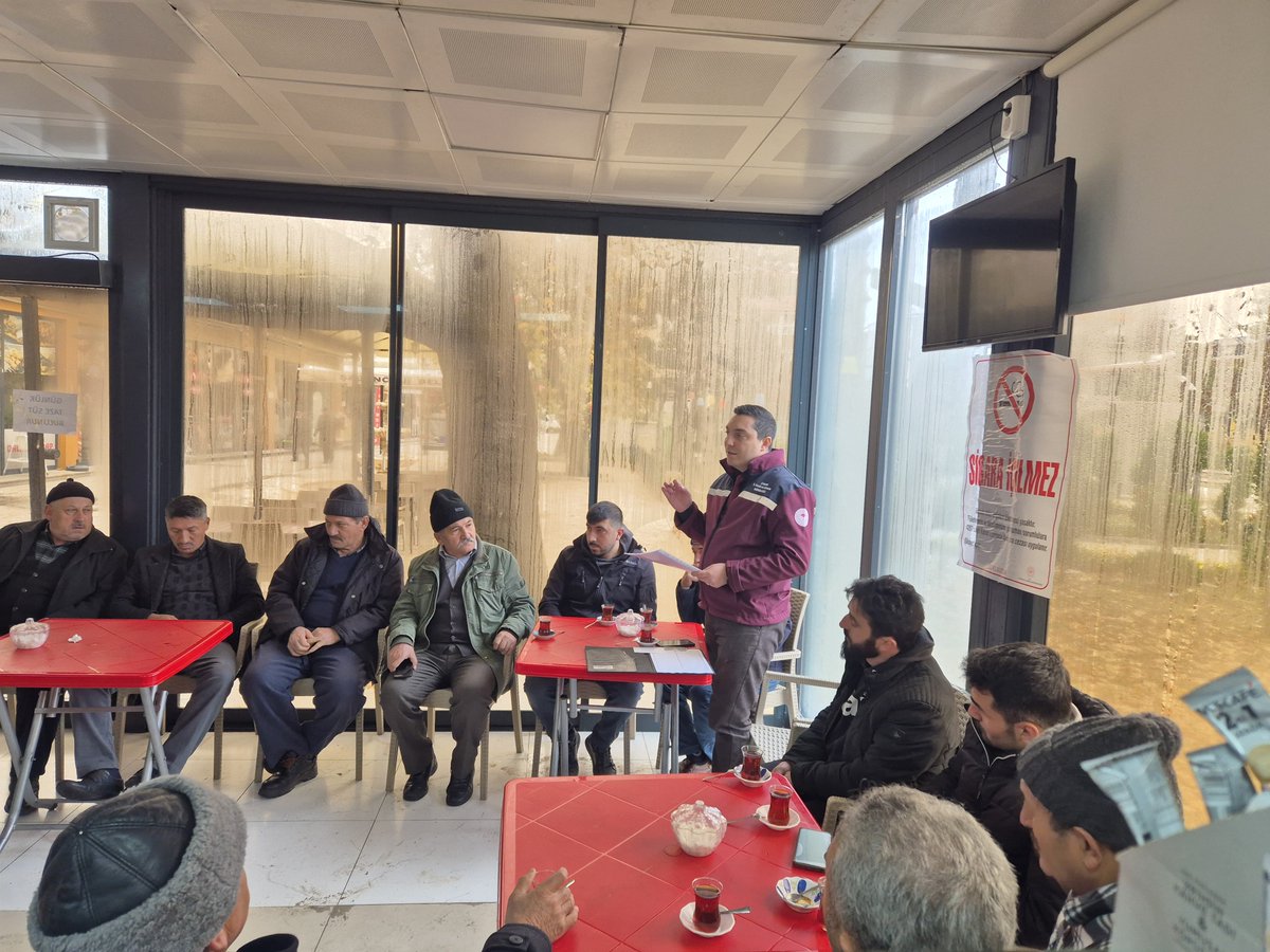 cankiritarimmud's tweet photo. 🌱 Yeni Destekleme Modelinde Tarımsal Üretim Planlaması kapsamında neler değişti📷İl İl -İlçe İlçe ve Köy Köy Anlatıyoruz.   #TarımSahada
@TCTarim @ibrahimyumakli  @trgmresmi
@huseyind90 https://t.co/8vLaPAR7ve