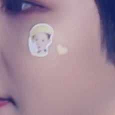 apieceofhrj__'s tweet image. สติกเกอร์ที่ติดตรงแก้มอินจุน คือรูปอินจุน ตอนเป็นเบบี๋ 👶🏻👶🏻👶🏻👶🏻👶🏻👶🏻 อ่ากกกกกกกกกกกกกกกกก น่ารักมาก มะเคยเหน อือๆๆๆๆร้องไห้