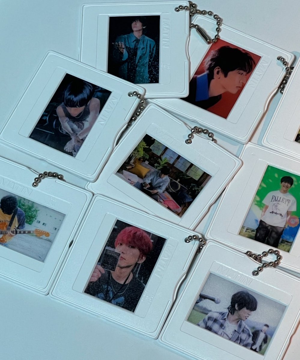 🏁광주 역성콘에서 키링 나눔합니다👀

🫧키링 2개 1세트이며 총 40~50세트입니다!
🫧무인으로 진행할 예정이며 장소와 시간은 당일 안내드리겠습니다! 
🫧저퀄이지만.... 많관부!!💛