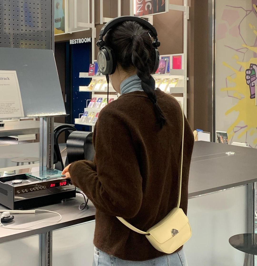 요즘 유심히 지켜보고 있는 목폴라 레이어드 코디👀