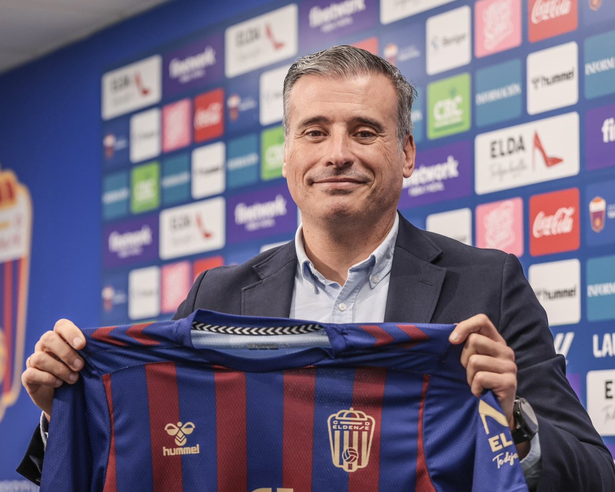 CD Eldense tweet media