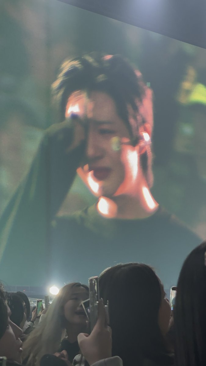 renjun :( u did so well today!!