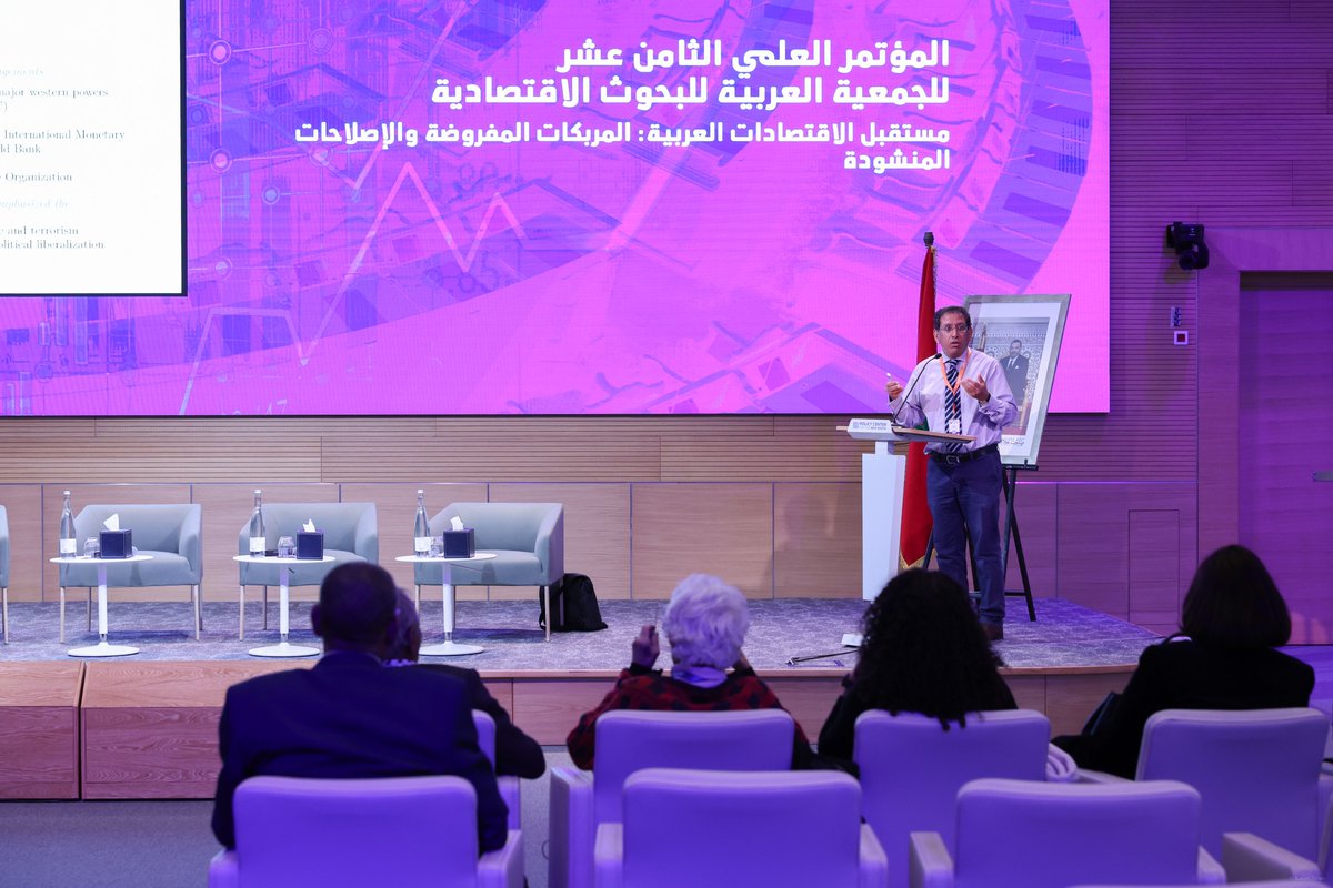 PolicyCenterNS's tweet image. 🔴Keynote address - Navigating Trade &amp;amp; Politics in the Arab Region
🔸@AdeelMalikOx, Associate Professor of Development Economics, @UniofOxford Department of International Development, states that, in the 1990s, #trade #liberalization &amp;amp; structural adjustment programs aimed to