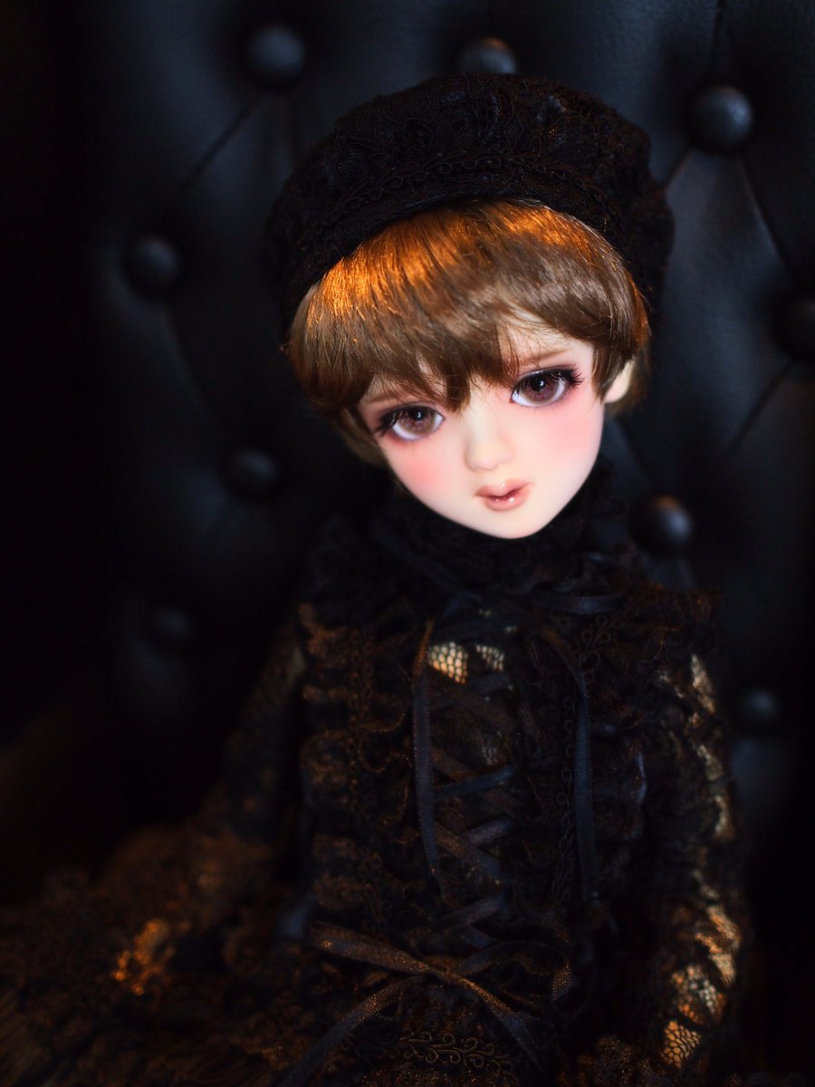 c_c_studio's tweet image. 今年の妖の宴は久しぶりにメイク変更した我が家の３人目で初のミニっ子、20歳の子天使椿の白雪も連れて行っていました✨☺️ 黄変軽減メイクでまだまだ元気です🩷 cocoさん(@MurmurCoco)のお気に入りウィッグは他の子用でしたが似合いすぎて固定にしたいです💘😻  #きゃっちメイク #murmurcoco