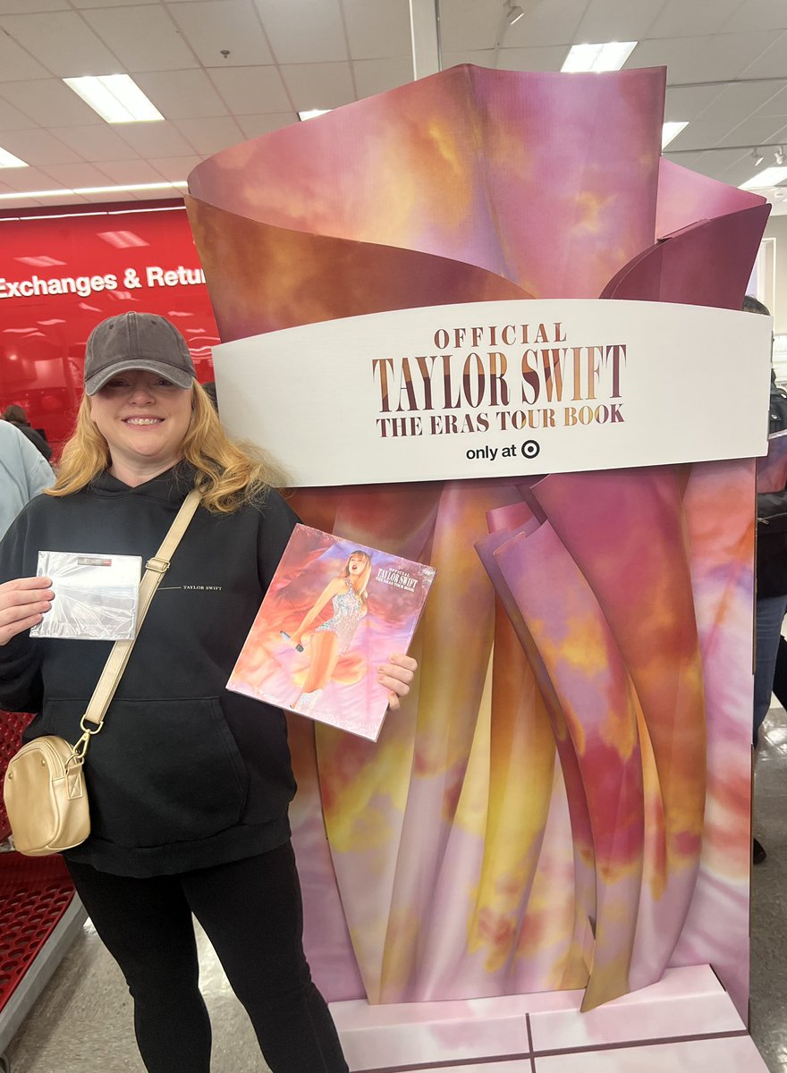 StacyMorganLee's tweet photo. Got it! Black Friday (Taylor’s Version) #TTPDAnthology #TSTheErasTourBook @taylornation13 https://t.co/K8APL0dHMj