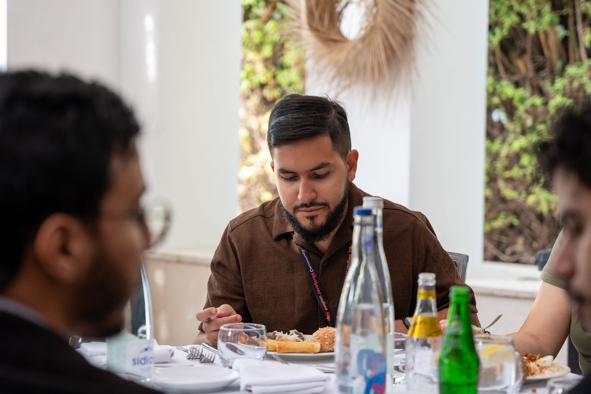 React Paris Conf' -by- BeJS tweet media