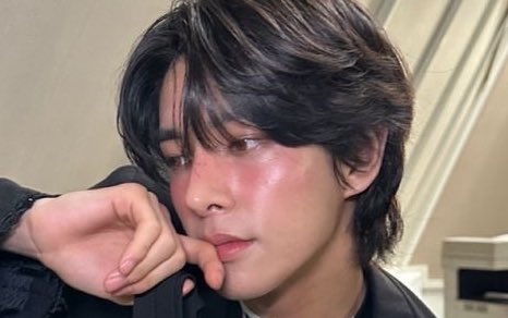 sjydaiIy's tweet photo. THE BLUSH😍

#제이크 #JAKE #ENHYPEN                                           #ENHYPEN_JAKE #엔하이픈_제이크 https://t.co/vft7QYe8d7