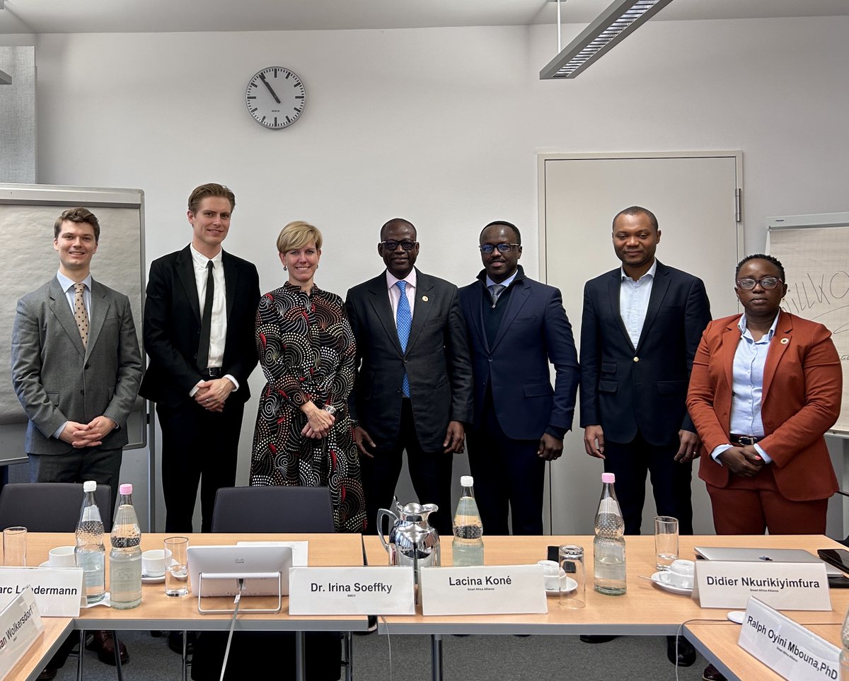 The Smart Africa delegation also visited the German Ministry for Digitalization and Transport (@bmdv) at its headquarters in Berlin. During the meeting, both parties discussed potential support for the African Digital Dialogues, as well as future portfolio development and other