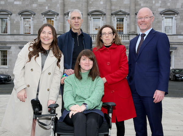 Neurological Alliance of Ireland (@naiireland) on Twitter photo Minister for Health <a href="/DonnellyStephen/">Stephen Donnelly</a> <a href="/fiannafailparty/">Fianna Fáil</a> thank you for signing our #GE2024 pledge to #investinbrainhealth Minister for Health <a href="/DonnellyStephen/">Stephen Donnelly</a> <a href="/fiannafailparty/">Fianna Fáil</a> thank you for signing our #GE2024 pledge to #investinbrainhealth