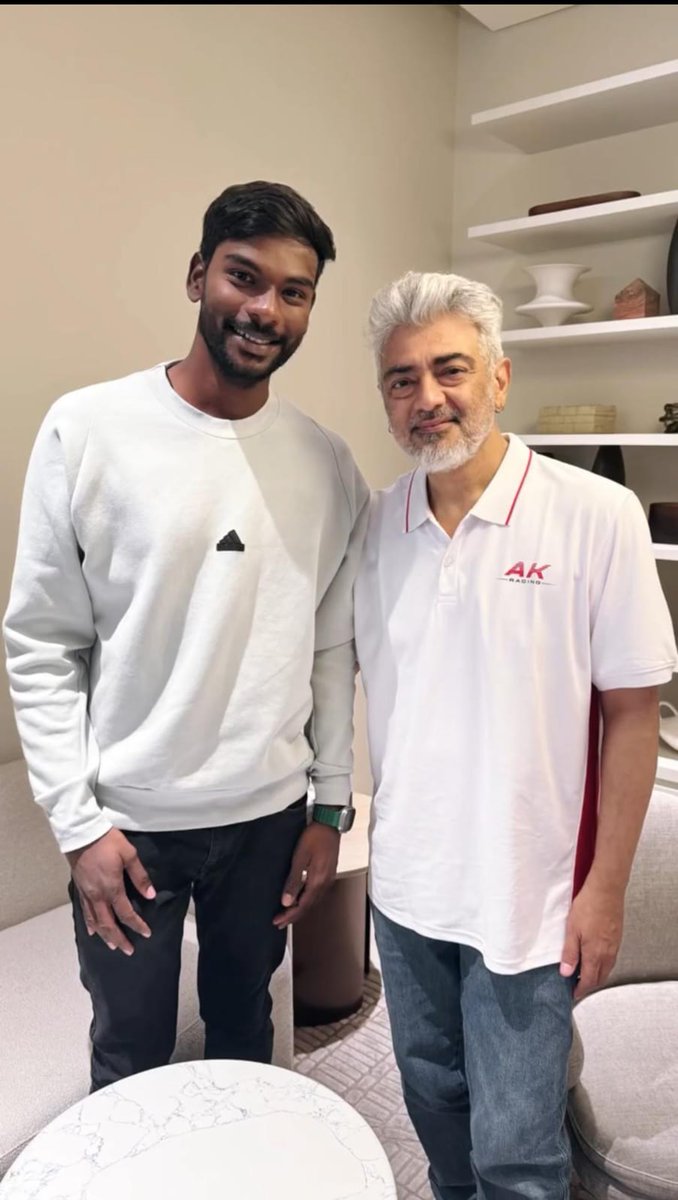 Trollywood 𝕏 (@trollywoodx) on Twitter photo Enna ivlo slim aaitaaru 🫡
#AjithKumar #VidaaMuyarchi Enna ivlo slim aaitaaru 🫡
#AjithKumar #VidaaMuyarchi