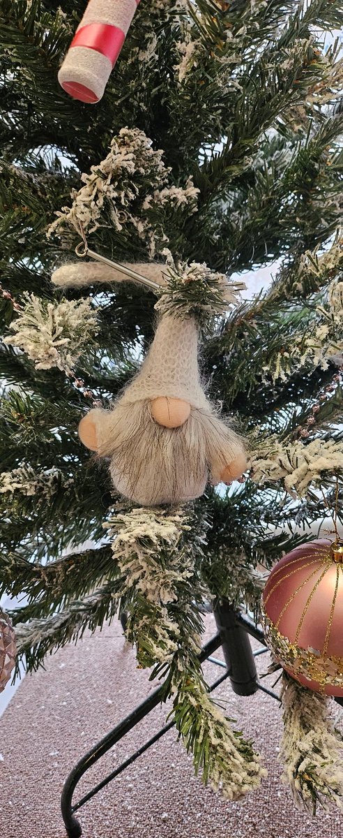 Paula (@pozcg) on Twitter photo Christmas elves have been busy here at Cecil gardens
<a href="/chuchi3651/">Kelly Hutchinson</a> <a href="/Riv_SarahCoward/">Sarah Coward</a> <a href="/AlanMarples/">Alan Marples</a> <a href="/Riverside_HWS/">Riverside's Health&Wellbeing Service</a> <a href="/RiversideUK/">Riverside Group</a> <a href="/ShellyRiv1/">๐๐Shelly Gibson</a> <a href="/RuthLeadsRd/">Ruth Westoby</a> Christmas elves have been busy here at Cecil gardens
<a href="/chuchi3651/">Kelly Hutchinson</a> <a href="/Riv_SarahCoward/">Sarah Coward</a> <a href="/AlanMarples/">Alan Marples</a> <a href="/Riverside_HWS/">Riverside's Health&Wellbeing Service</a> <a href="/RiversideUK/">Riverside Group</a> <a href="/ShellyRiv1/">๐๐Shelly Gibson</a> <a href="/RuthLeadsRd/">Ruth Westoby</a>