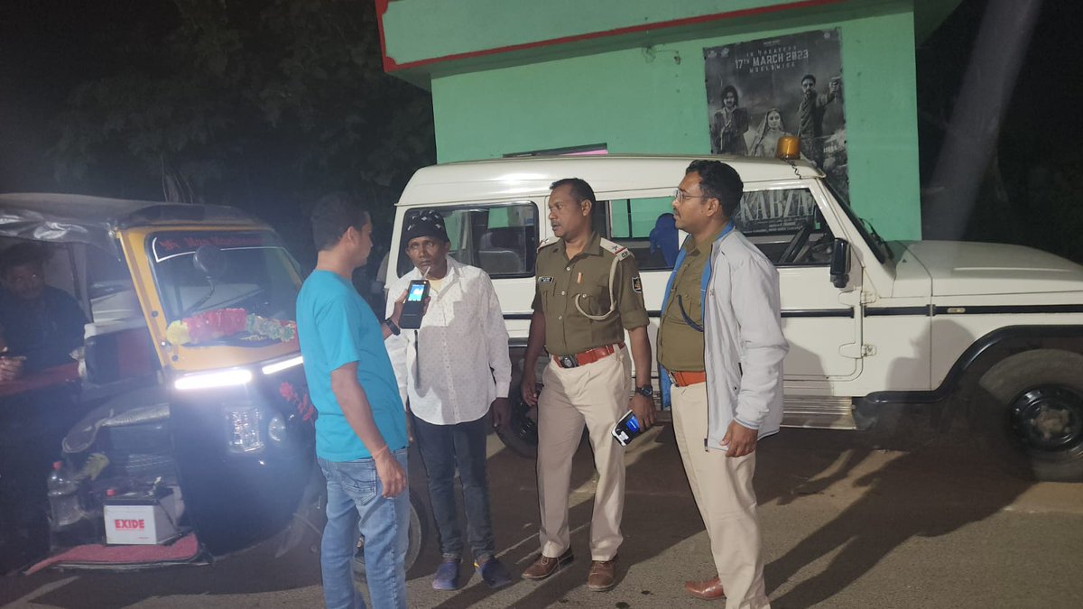 KalahandiRto's tweet photo. In a special enforcement drive against drunken driving four drivers are handed over to sadar police  for driving under influence of alcohol https://t.co/s59YuwgCqy