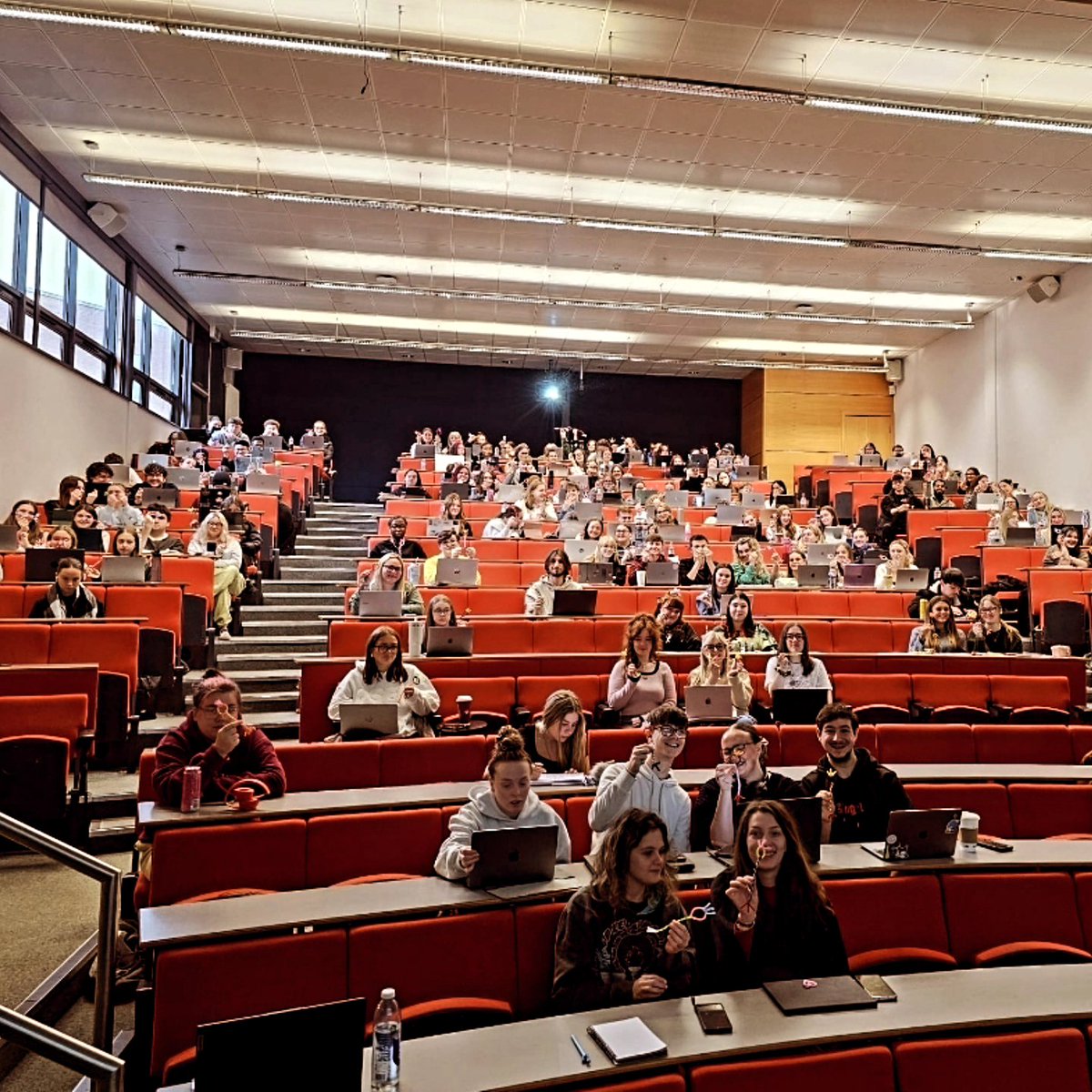 Tse Dorothy (@tsedorothylab) on Twitter photo Loved teaching 'how neurons communicate' to my undergrad & MSc psychology students! We kicked off with a 5-min hands-on activity using pipe cleaners to create neurons -fun and good for our diverse student cohort. Thanks to <a href="/BritishNeuro/">British Neuroscience Association</a> for the resources! 🧠 <a href="/edgehill/">Edge Hill University</a> #reaching Loved teaching 'how neurons communicate' to my undergrad & MSc psychology students! We kicked off with a 5-min hands-on activity using pipe cleaners to create neurons -fun and good for our diverse student cohort. Thanks to <a href="/BritishNeuro/">British Neuroscience Association</a> for the resources! 🧠 <a href="/edgehill/">Edge Hill University</a> #reaching