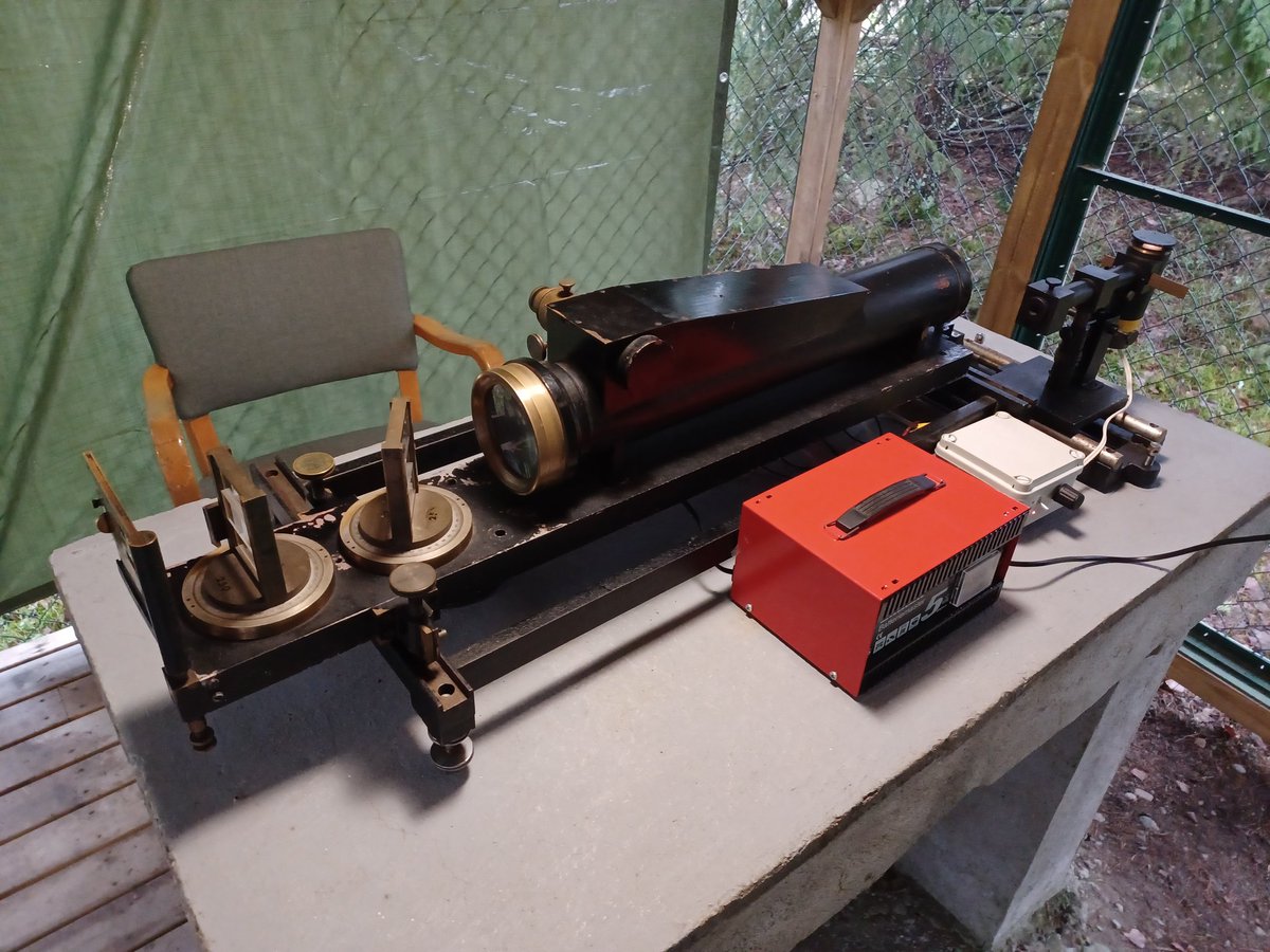 Open house today at <a href="/fgi_nls/">FGI, NLS</a> #Nummela standard baseline. For the 17th time measured this autumn using the Väisälä comparator, based on white light interferometry. Still the most accurate distance measurement method in the world since the 1940s. #geodesy #metrology <a href="/Maanmittaus/">Maanmittauslaitos</a>