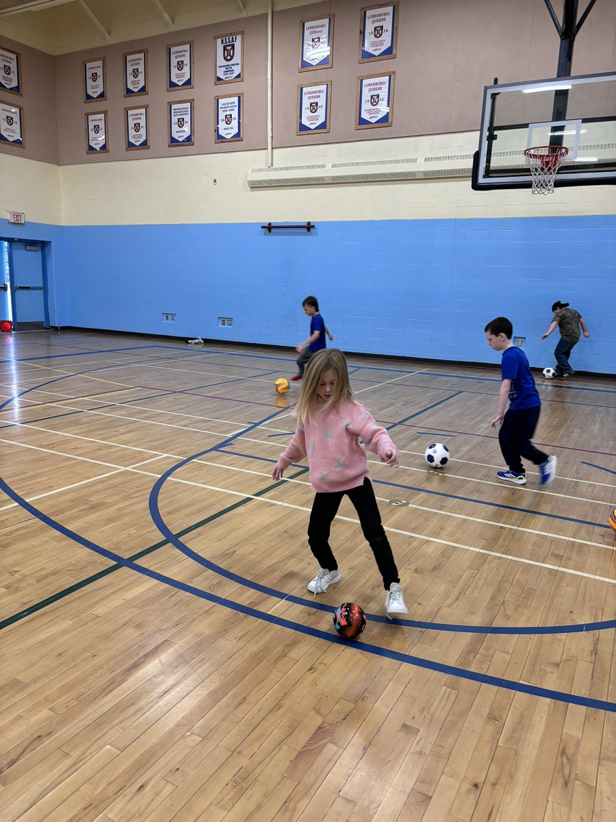 <a href="/HFXWanderersFC/">Halifax Wanderers FC</a>  <a href="/BayviewBobcats/">Bayview Community School</a> sends a huge thank you to the Halifax WanderersFC for coming down and running some wonderful sessions for our students!!!