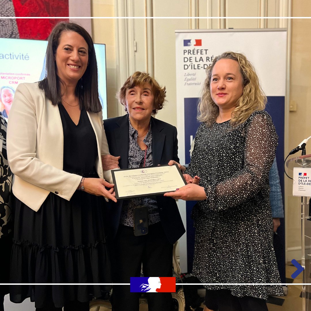 Prefet75_IDF's tweet photo. #Attractivité |  23e édition du Prix de l'International Jacques Cresson🏆

Ce 28 novembre, l’Hôtel de Noirmoutier a célébré les acteurs qui portent haut les couleurs de la France à l’international 🇲🇫

💡 Décerné par les Conseillers du Commerce Extérieur de la France (@Les_CCE d’IDF), ce prix valorise des initiatives remarquables en commerce international et attractivité économique, en récompensant entreprises, V.I.E et étudiants.

Les prix ont été remis en présence de Madame Édith Cresson, ancien Premier Ministre qui était entourée de Marie Gautier-Melleray, préfète secrétaire générale aux politiques publiques, d’@ADublanche, présidente de @ChooseParisReg, vice-présidente de la Région @iledefrance, de @JBeyssade président du comité Île-de-France des CCE et d’Eric Fajole, directeur IDF de @businessfrance.

Plusieurs catégories ont été récompensées :
🔹 3 prix Attractivité (entreprises)
🔹 2 prix Mentorat (entreprises)
🔹 2 prix V.I.E (entreprises)
🔹 13 prix Formation / Challenge BTS (étudiants)

Plus d'infos ici 👉 https://t.co/7dXANH47oE

👏Félicitations aux lauréats pour leur engagement et leur contribution au rayonnement de la France à l’international ! 

#CommerceInternational #PrixJacquesCresson #CommerceExterieur #DéveloppementInternational #Etudiants #VIE