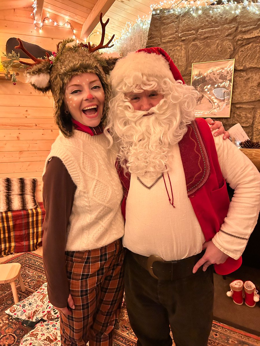 David Whitney π (@davidwhitney90) on Twitter photo So lovely to direct <a href="/TheatreRoyalBSE/">Theatre Royal Bury St Edmunds</a> Xmas Cabin again. If you want some real Xmas magic then book your tickets for you and your little ones! #rednoserescue So lovely to direct <a href="/TheatreRoyalBSE/">Theatre Royal Bury St Edmunds</a> Xmas Cabin again. If you want some real Xmas magic then book your tickets for you and your little ones! #rednoserescue