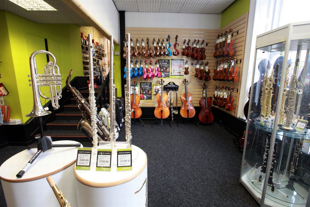LikeOldTat's tweet photo. Nooooooooooooooo โผ๏ธ
@jgwindows has closed ๐ฑ
Our musical youth along with the #HandysideArcade.
The sign in the guitar area : โNo Stairway to Heaven or Smoke on the Waterโ
@MikeKirkup1 https://t.co/gj1sZIP5hX