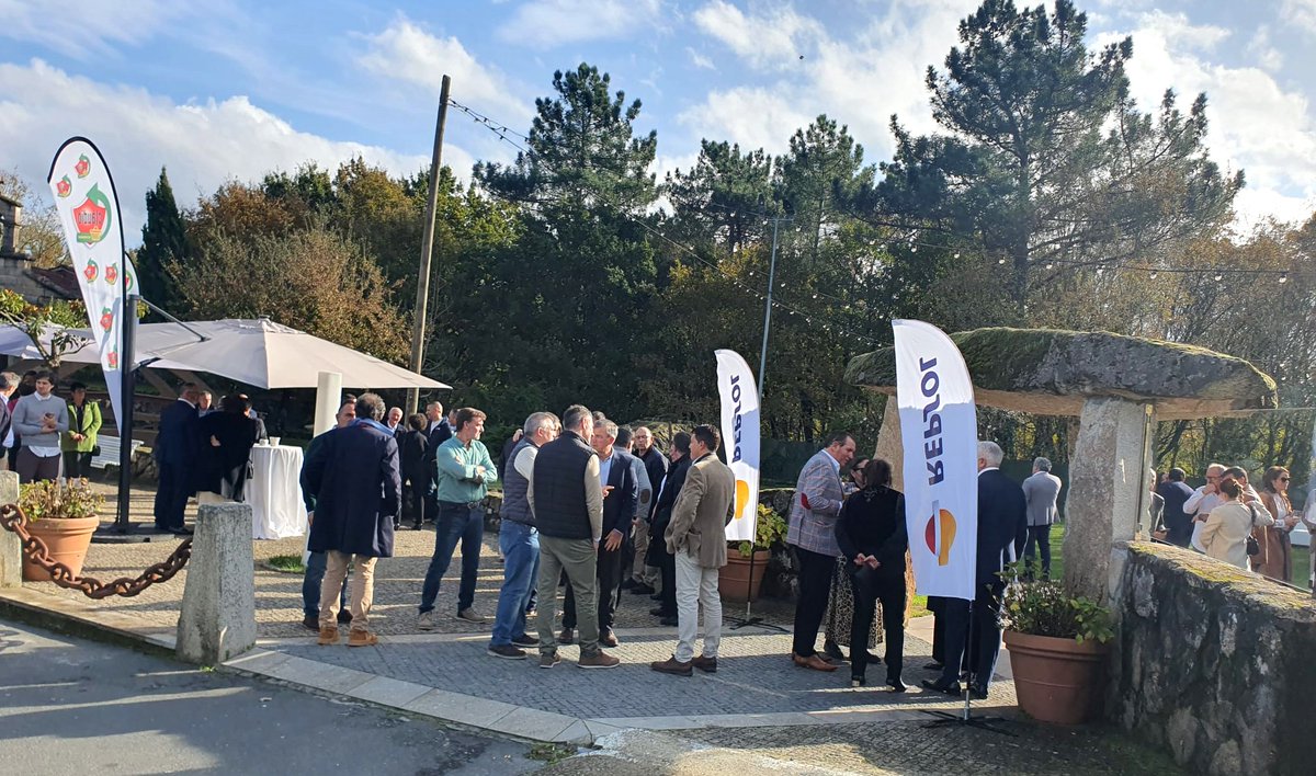 proconsi's tweet image. Estamos en el encuentro Santa Bárbara 2024 como patrocinadores.

Este evento, organizado por la Federación Gallega de Estaciones de Servicio @FEGAES_, reúne a los profesionales del sector #hidrocarburos en Orense.⛽ 

#eess #gasolineras #hidrocarburos