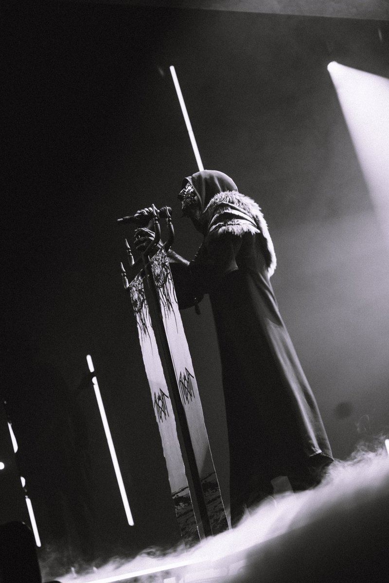 Sleep_Token's tweet photo. Sacred moments in time, captured in Birmingham by @Adamrosssi

Tonight, London shall gather in Worship. https://t.co/fzObbVrid7
