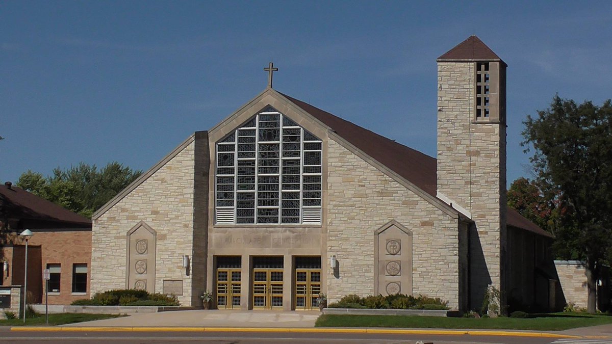 wiergeezy's tweet image. Thank you. 
It is at my home church of The 
Immaculate Conception. 
A pre-Vatican II built church in Eau Claire,  Wisconsin. 
Sadly, I can&apos;t attend Mass there anymore as I don&apos;t recognize Bergoglio as pope. 
#Sedevacante #PiusXII