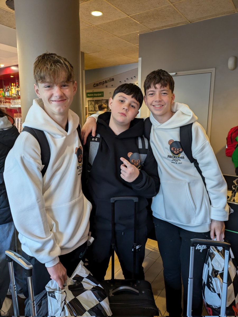 Mrs Thomas tweet media