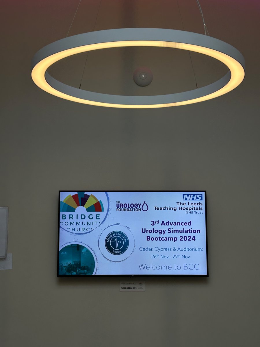 A good sign for the start of the training day at the 3rd advanced urology boot camp in the Bridge Community Church Leeds/England 🏴󠁧󠁢󠁥󠁮󠁧󠁿
#urologybootcamp
#Mededleeds