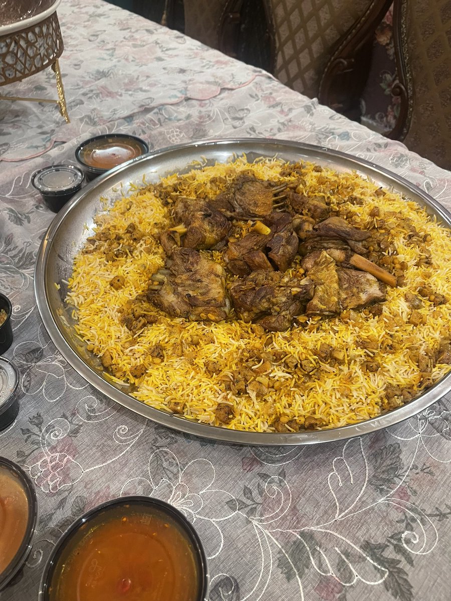 اكرمج الله يالغاليه وتسلم هالايد ، بصراحه الاكل كان خيالي وعجيب خوش غدا يستاهل الچيت ميل واللحم اللحممم شي شي شي 😍🔥ياجماعه مو غشمره شي يبيض الويه طلبوا وانتو مغمضين🤍🤍
<a href="/HananAlkout/">Hanan</a>