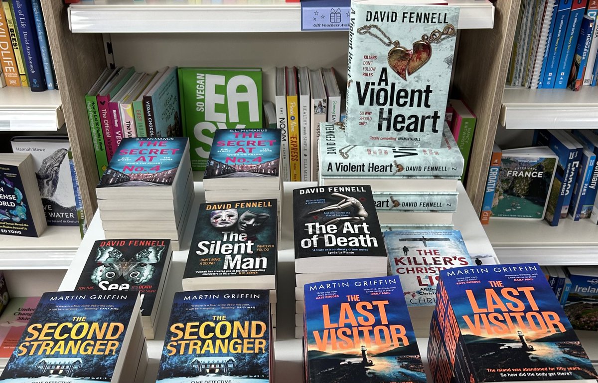 A full house last night for our final event of the year - MERRY CRIMEMAS! Martin Griffin, David Fennell, Sarah McManus and Chris McDonald were here discussing their work and all things Christmassy!
A huge thank you to all the authors and our wonderful audience - what a night! 🎄