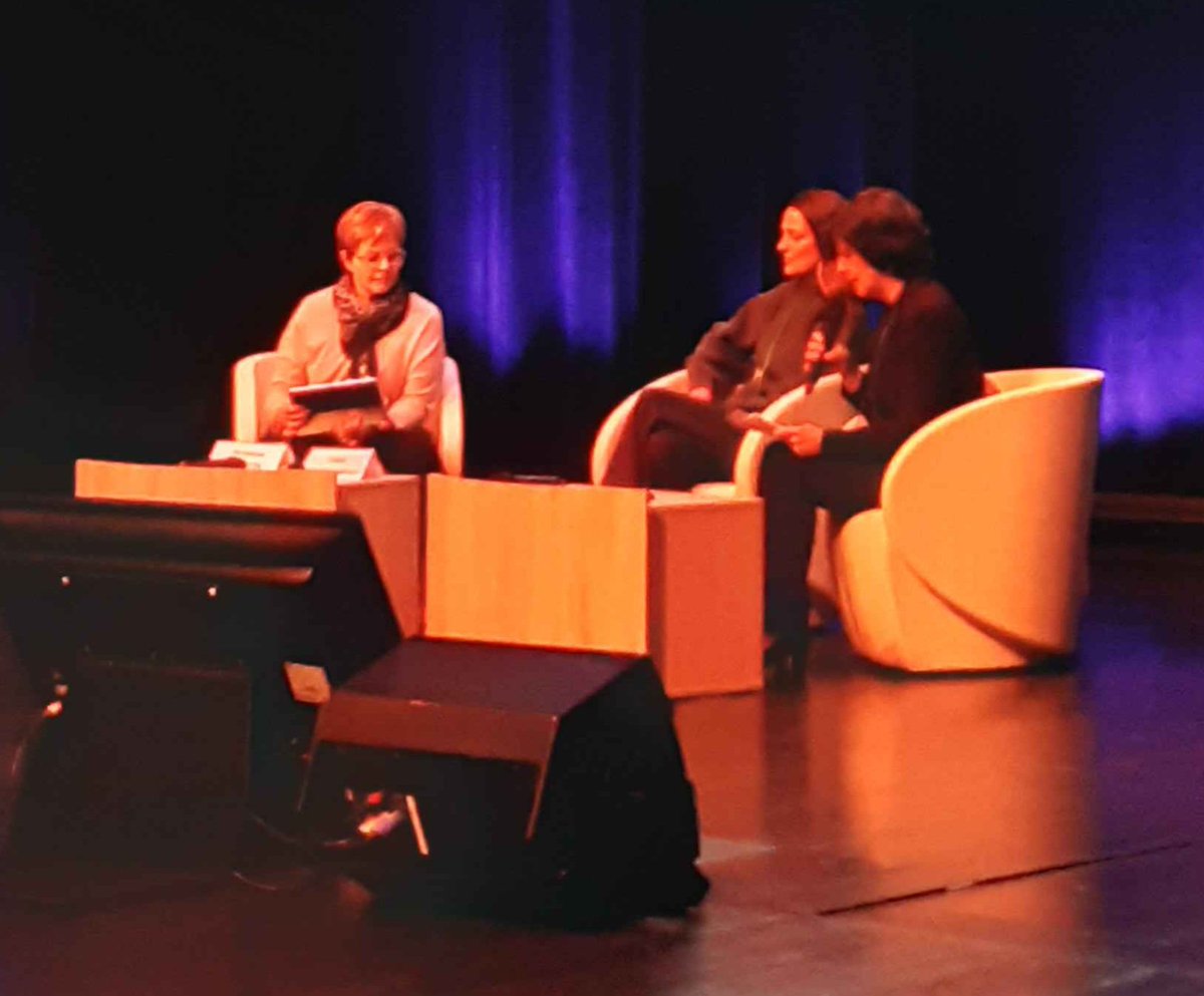 Organisation Nationale Syndicale des Sages-Femmes (@onssf) on Twitter photo Merci à Madame la Sénatrice <a href="/VGUILLOTIN/">Véronique Guillotin</a> pour sa présence ce jour au Congrès de la #sagefemme libérale de Troyes pour sa présentation du rapport sénatorial sur la périnatalité : de bonnes pistes, une volonté politique, nous attendons les actions de <a href="/Sante_Gouv/">Ministère de la Santé et de l'Accès aux soins</a> .
<a href="/gdarrieussecq/">Geneviève Darrieussecq</a> Merci à Madame la Sénatrice <a href="/VGUILLOTIN/">Véronique Guillotin</a> pour sa présence ce jour au Congrès de la #sagefemme libérale de Troyes pour sa présentation du rapport sénatorial sur la périnatalité : de bonnes pistes, une volonté politique, nous attendons les actions de <a href="/Sante_Gouv/">Ministère de la Santé et de l'Accès aux soins</a> .
<a href="/gdarrieussecq/">Geneviève Darrieussecq</a>