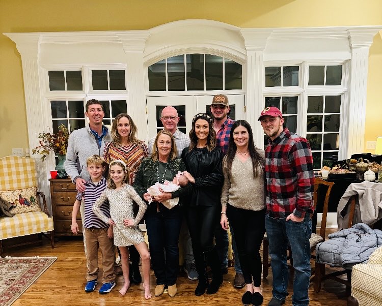 mugler_ross's tweet photo. It was a great Thanksgiving! https://t.co/fCazxJMYU3