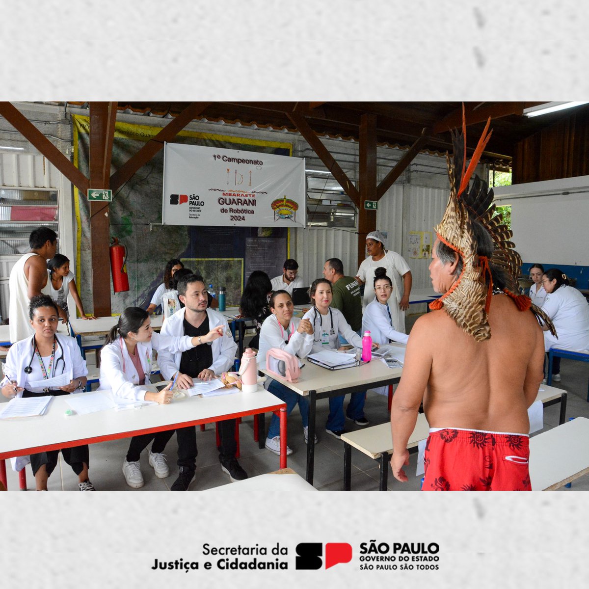 JusticaSP's tweet image. Nesta sexta-feira, a SJC realizou, por meio do Centro de Integração da Cidadania (CIC) e em parceria com a Coordenadoria Estadual de Políticas para os Povos Indígenas (CPPI), a ação "Cidadania em Movimento" na TI do Rio Silveira, em Bertioga. 

#SJC #SecretariadaJustica #CPPI