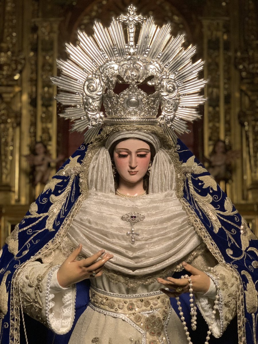 SoledadAlbaida's tweet photo. María Santísima de los Dolores en su Soledad ataviada para la Solemnidad de la Inmaculada Concepción y el tiempo de Adviento. https://t.co/cit6HFgoCk