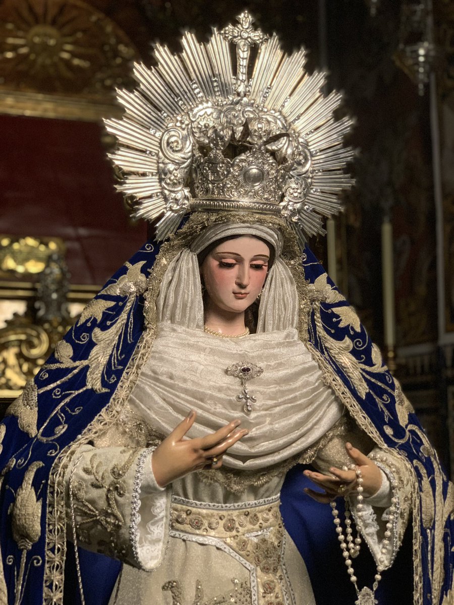 SoledadAlbaida's tweet photo. María Santísima de los Dolores en su Soledad ataviada para la Solemnidad de la Inmaculada Concepción y el tiempo de Adviento. https://t.co/cit6HFgoCk