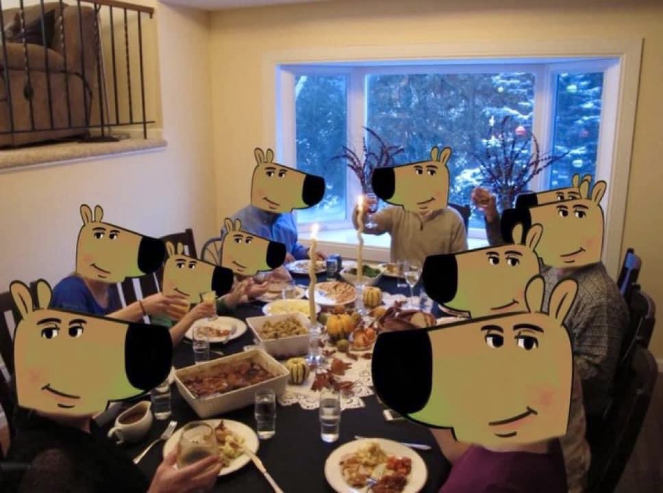 RyanWestcoast's tweet photo. This Thanksgiving we all chilled https://t.co/GB6HgJ67eX