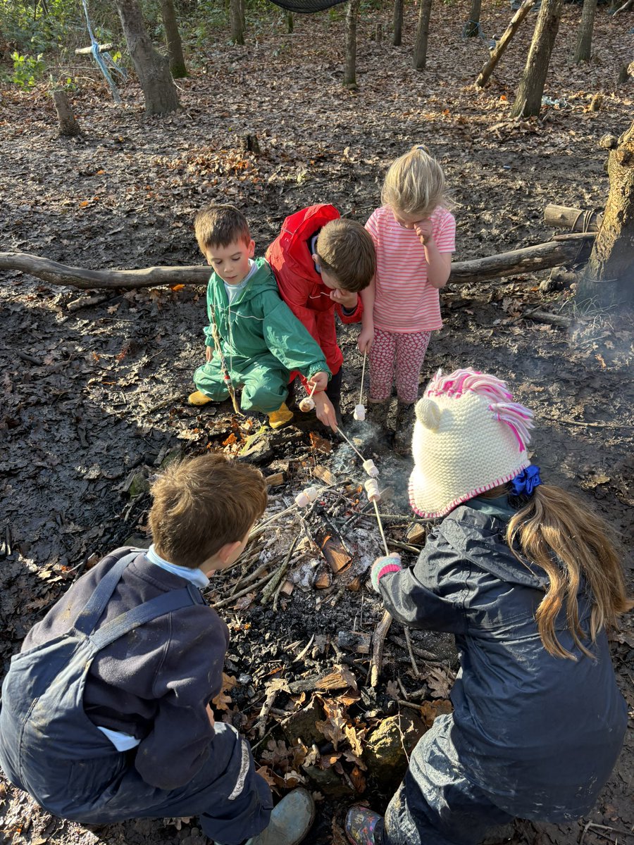 HWD_Lower's tweet photo. A lovely, sunny afternoon roasting marshmallows at forest school🌲 #hazelwoodyear1 #hazelwoodlowerschool https://t.co/pGFPKK62ss