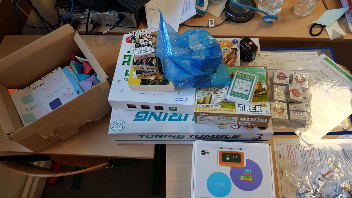 HalougiL's tweet photo. Aujourd'hui, formation #clubmaths. 
Beaucoup d'échanges, des questions, des discussions : un super moment! Merci aux collègues qui se sont montrés super (j'étais malade).
J'espère que la formation leur a plu!
#uncollegeunclubdemaths https://t.co/fnTn4vkeEO