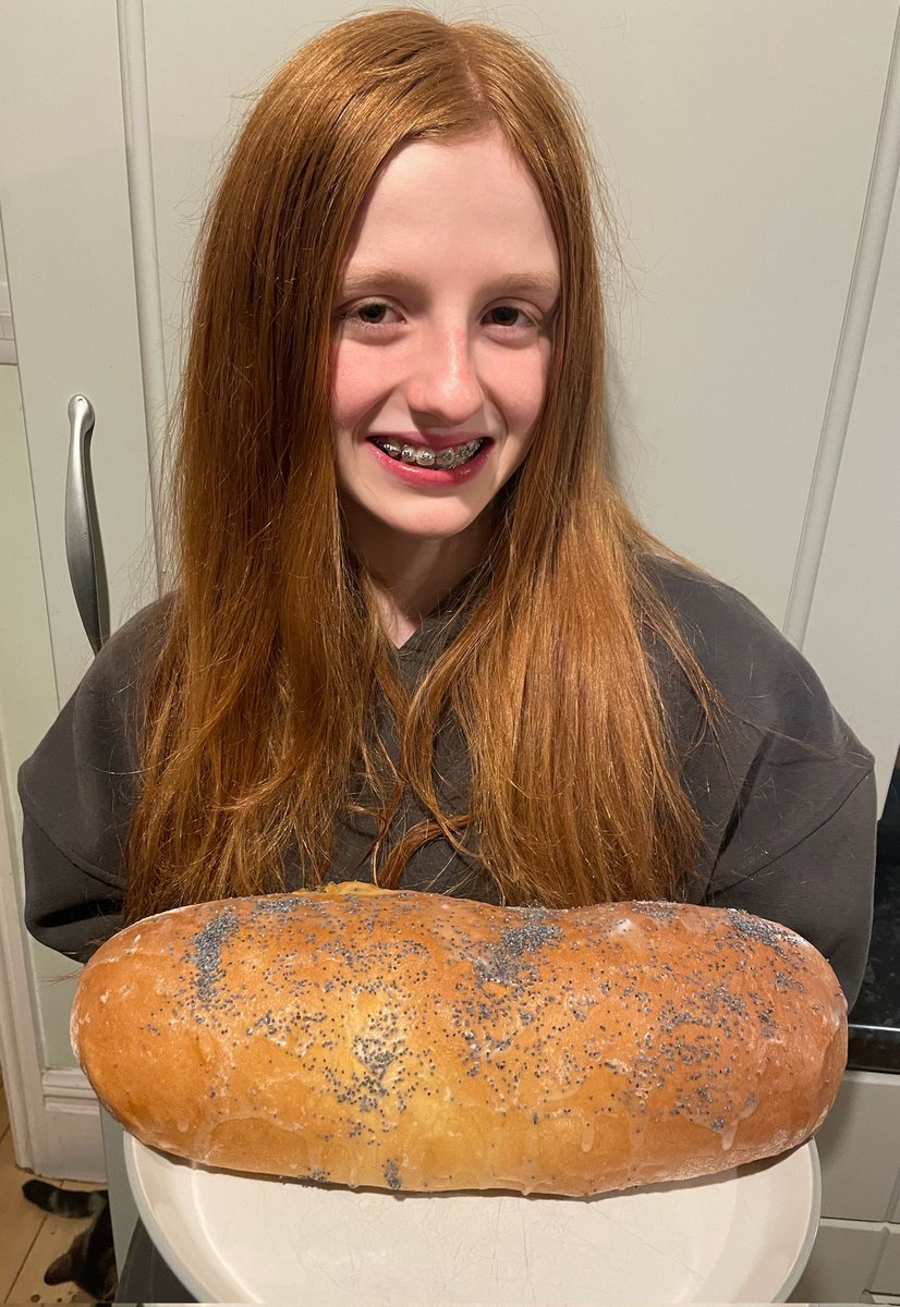 TythyLanguages's tweet photo. We were absolutely blown away with the amount of effort and ambition put into our first ever Great International Bake Off Competition 🌎🗣 https://t.co/V23m6geeti